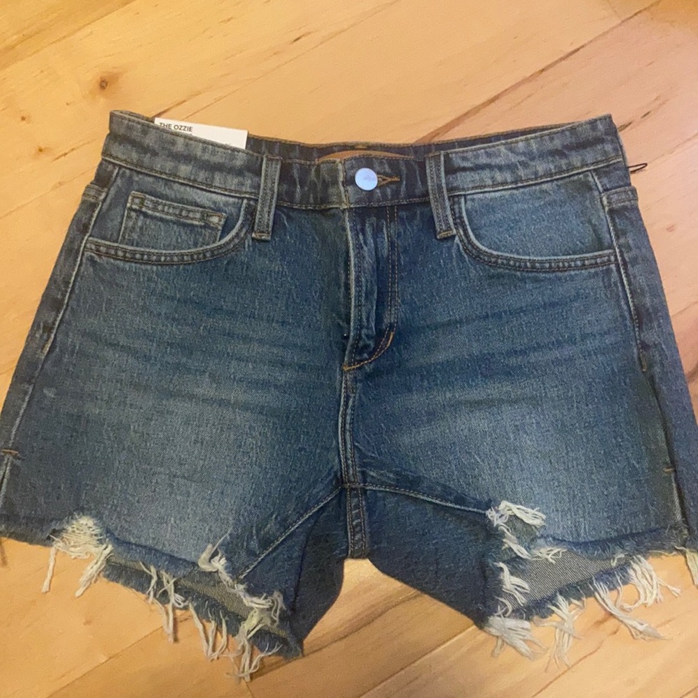 Brand new never worn Joe’s Shorts in size 25